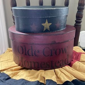 Primitive boxes, cranberry distressed, with black smallerw/cream colors